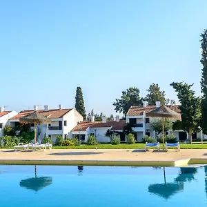 3* Resort Pedras Da Rainha